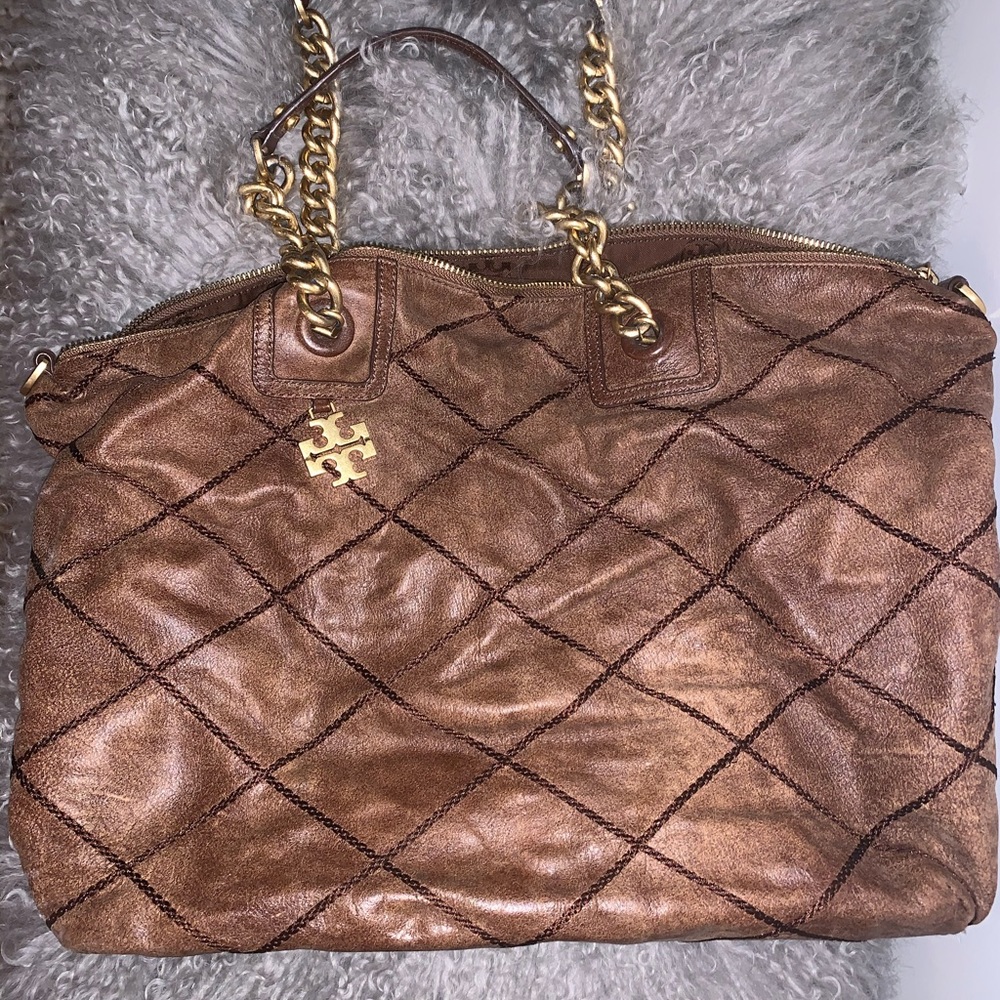 Vintage Tory Burch quilted tote with gold chain